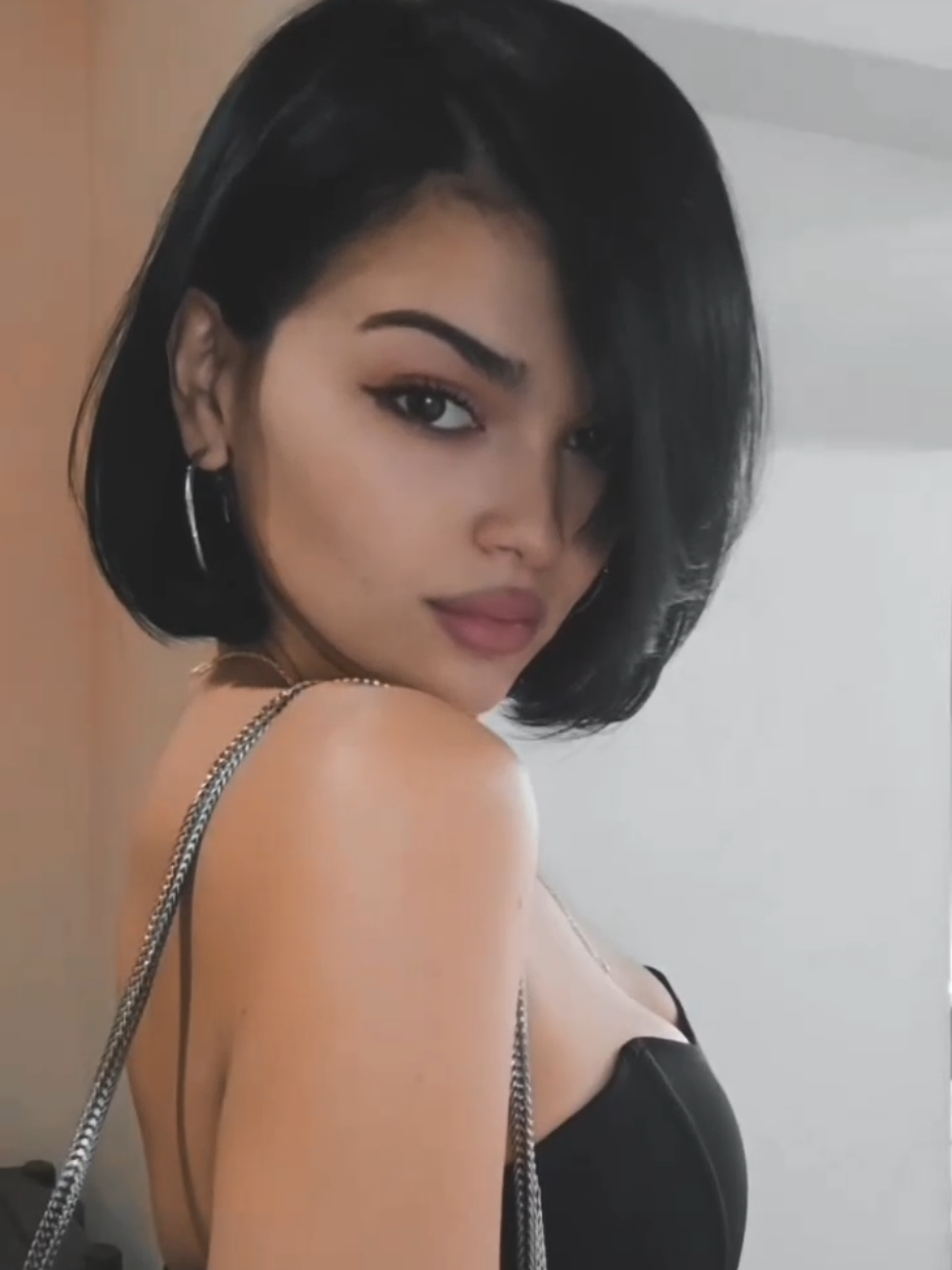 @🦥
