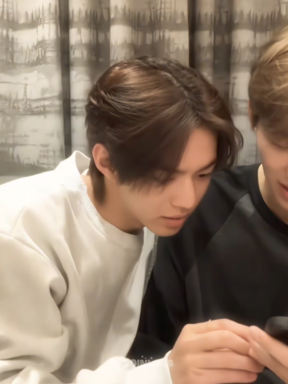 @๐๐๐จ๐ข๐ง๐ฅ๐จ๐ฏ๐