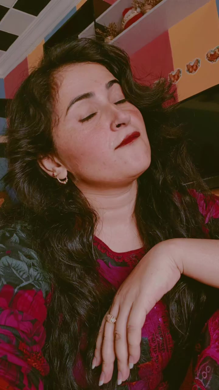 @Farahcreates1