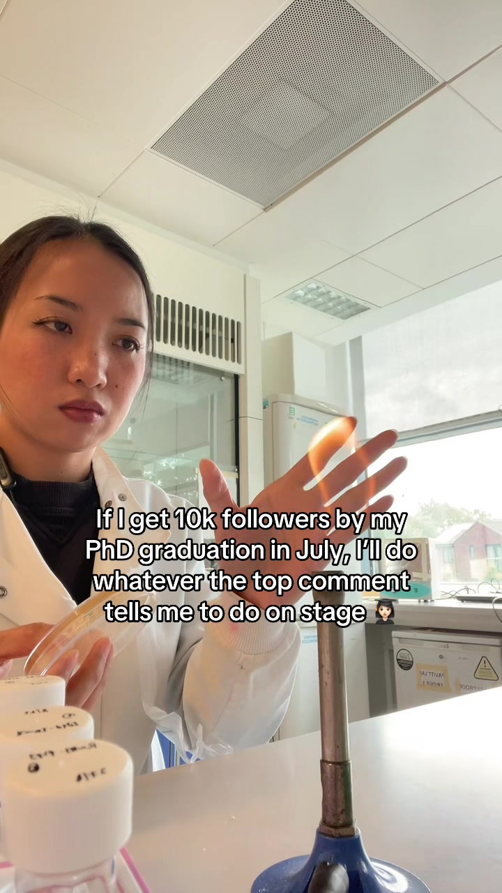 @dr. clarie | PhDBants
