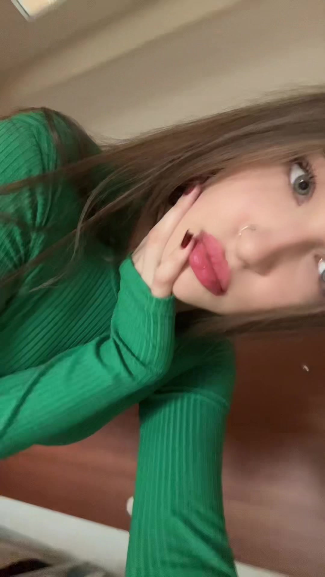 @viyfkk