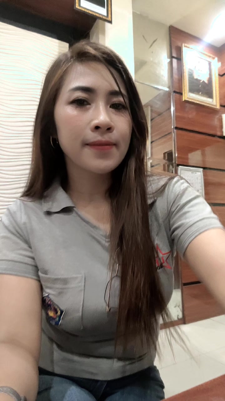@Nia