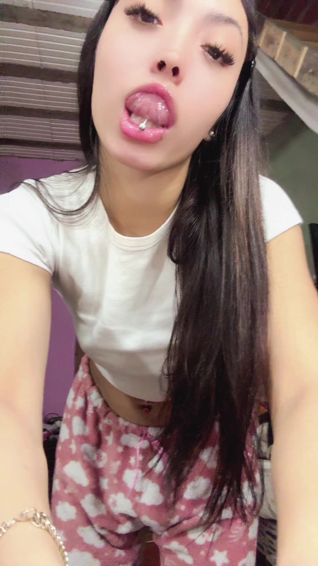 @Morenaa