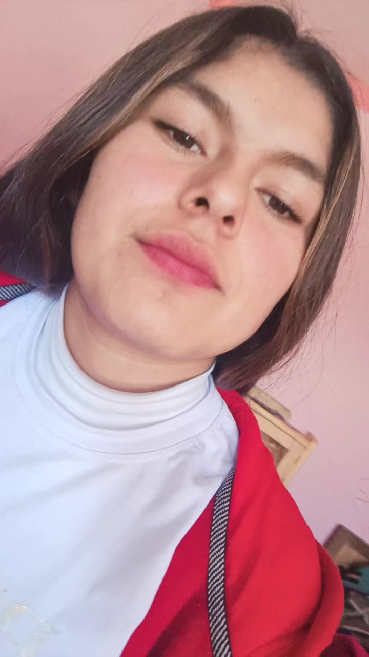 @Valeria 😚 linda