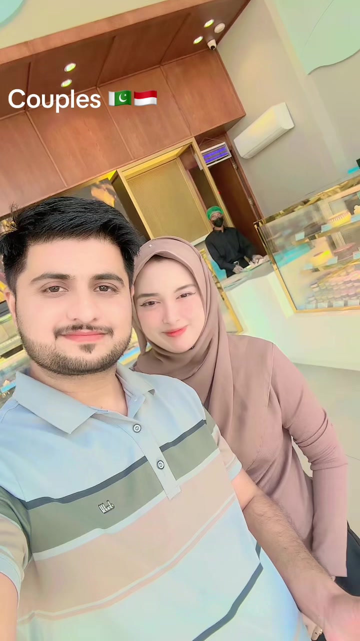 @Zeeshan_Vlogs