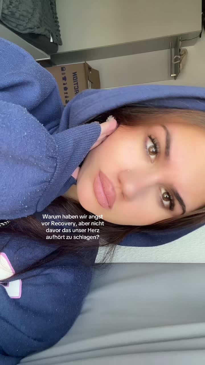 @Emi