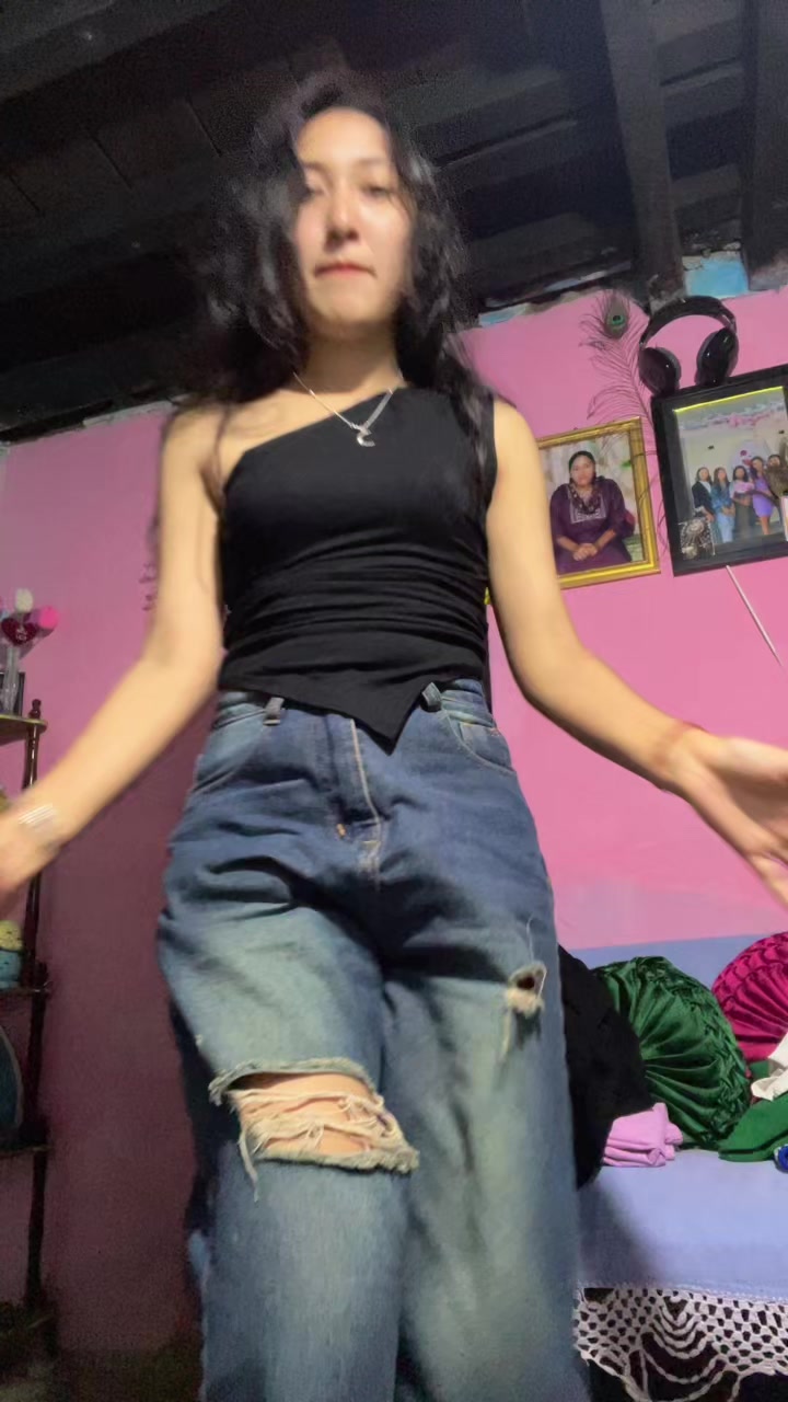 @🐼