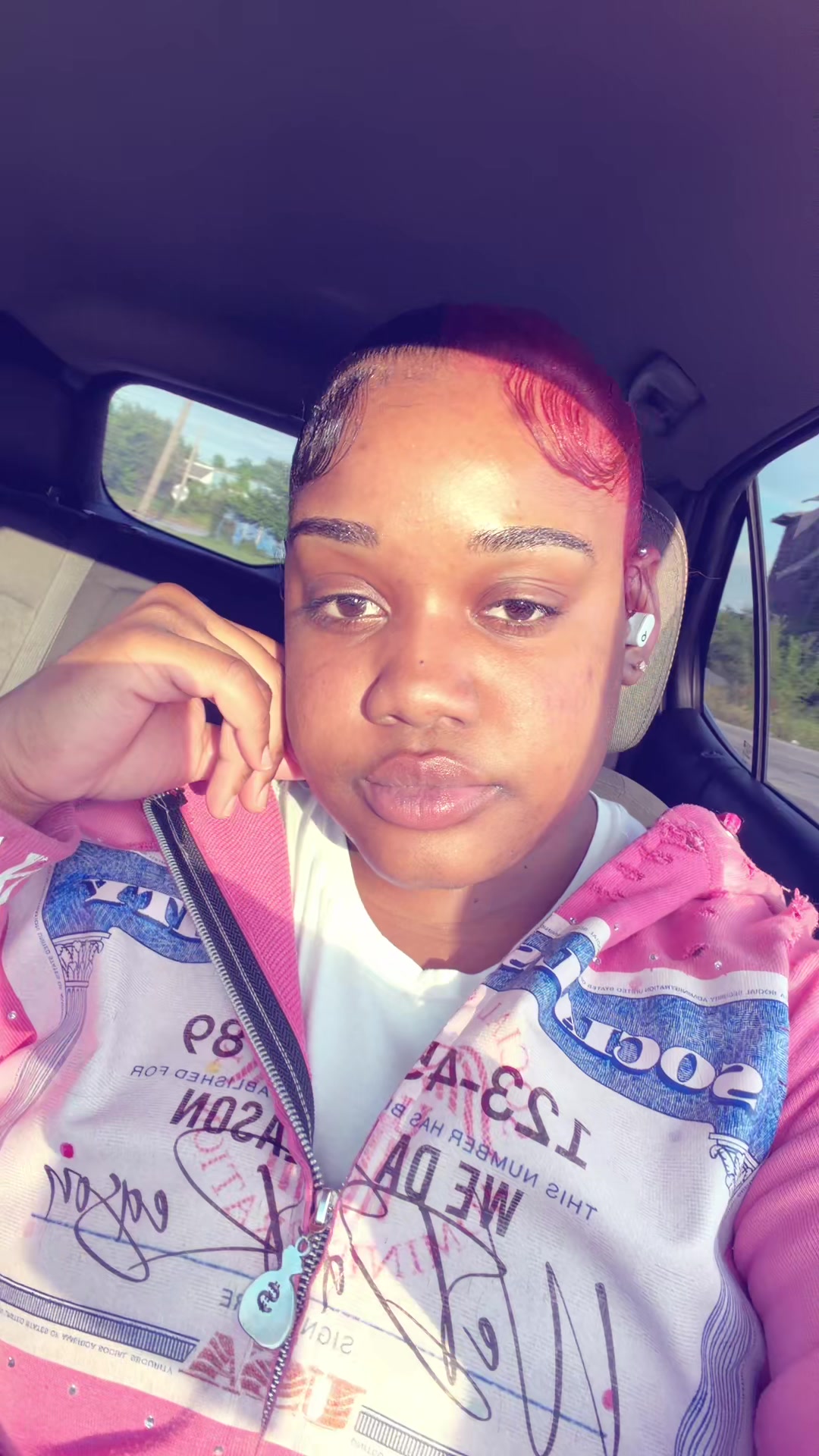 @theyluvvkaa