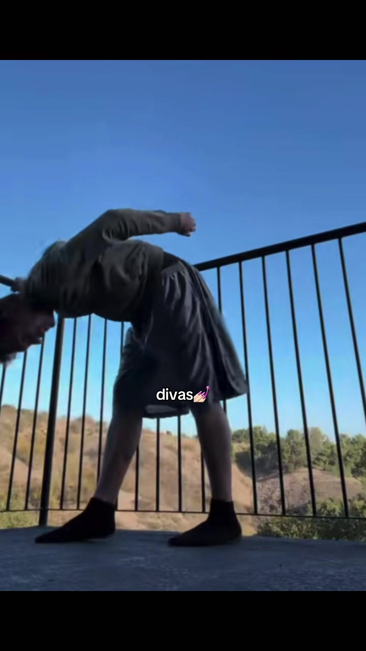@𝐜𝐨𝐞𝐫