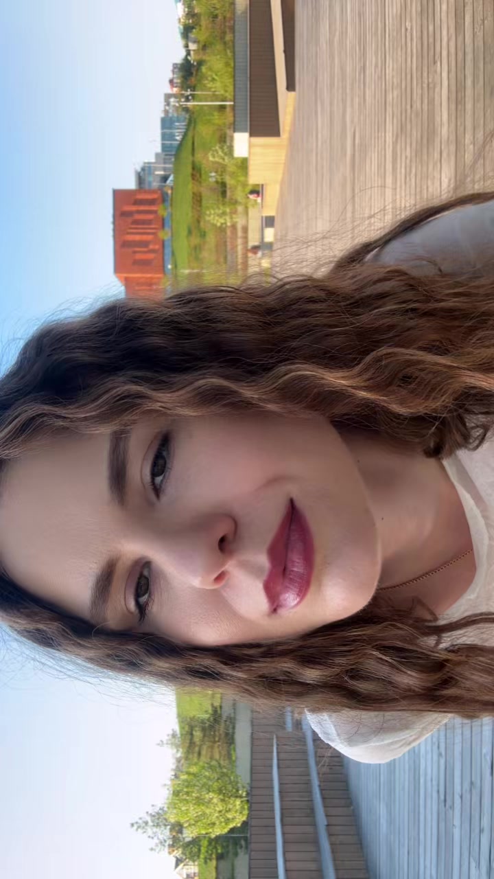 @Victoria🦂