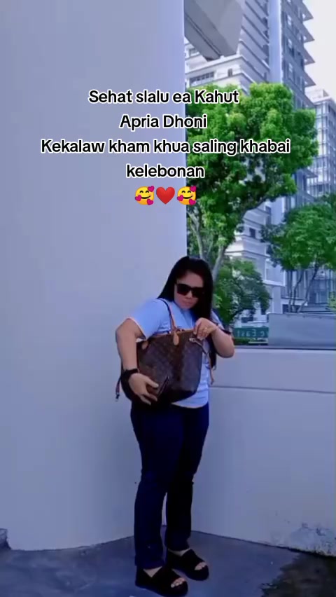 @Melly Apri@ Dhoni 88