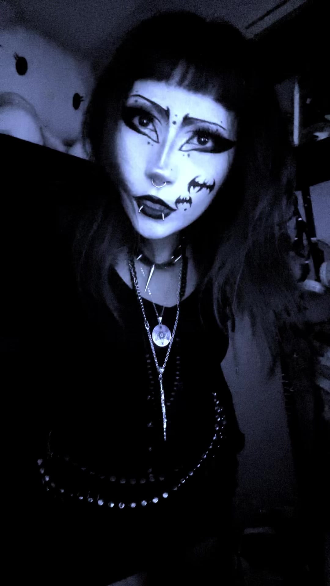 @daymin🦇