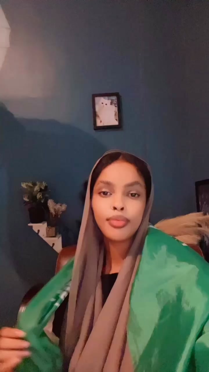 @Fadumo Riyaad