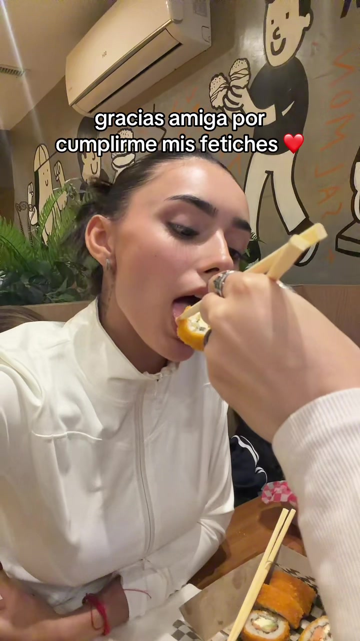 @hanni