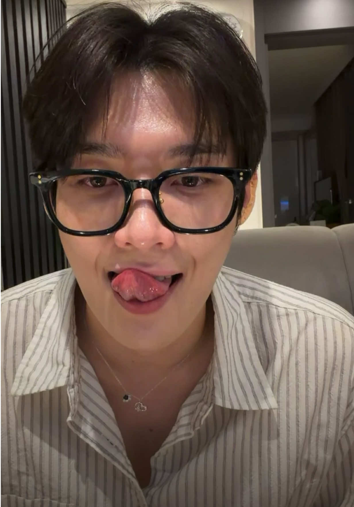 @JayOne_555