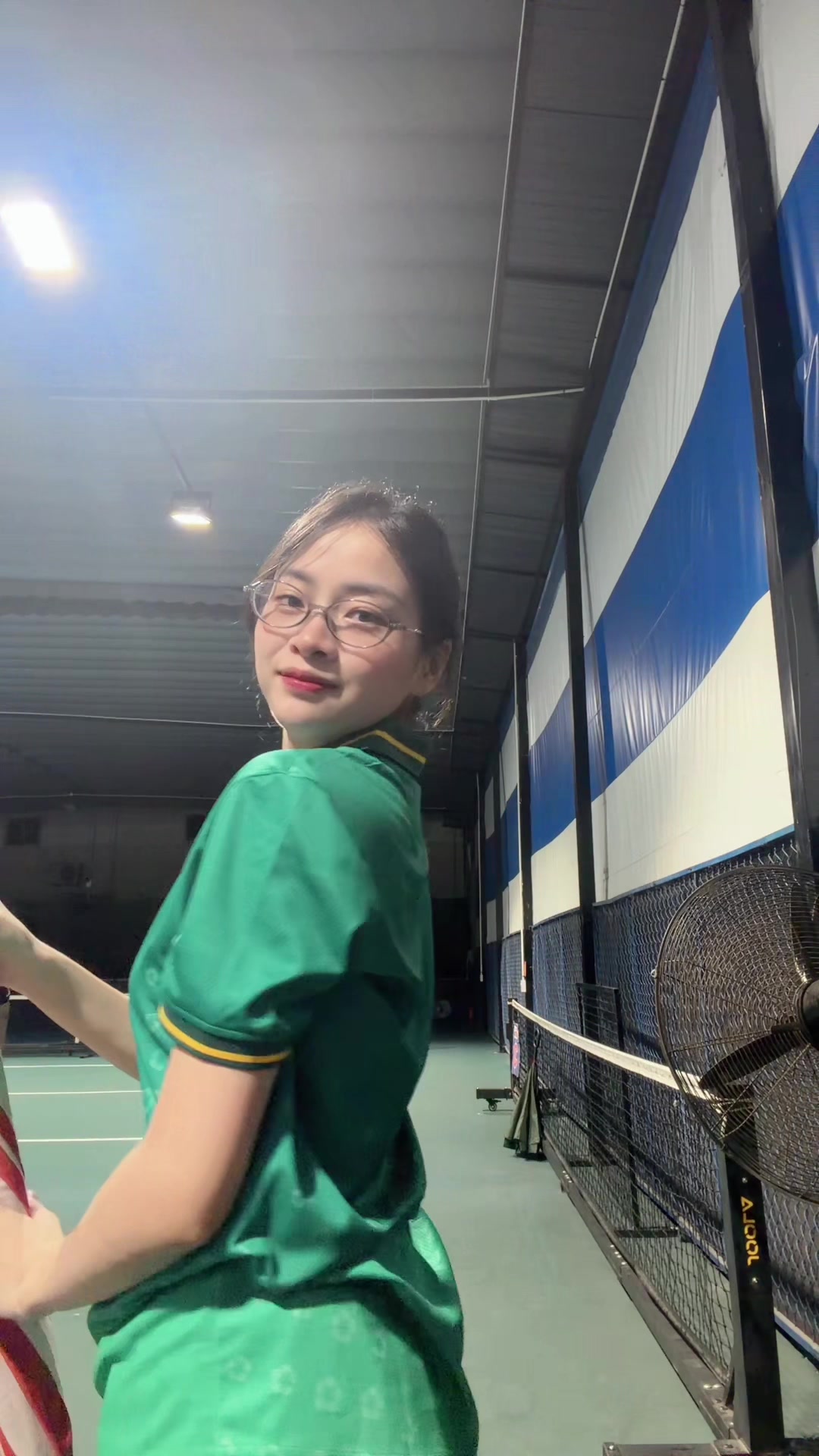 @Làm gì giờ này chưa về?