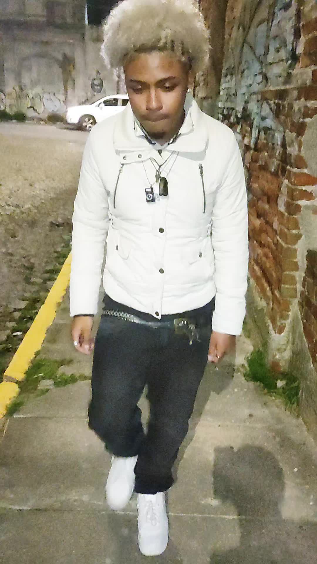 @Lázaroooo***