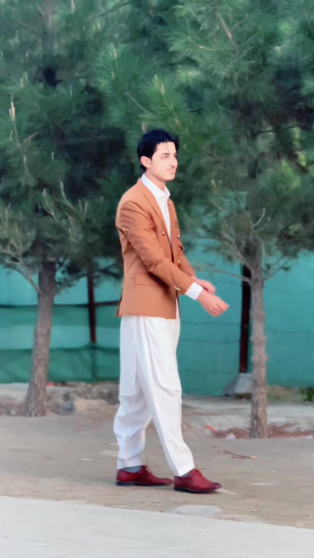 @Ayub Eisakhail 🇦🇫