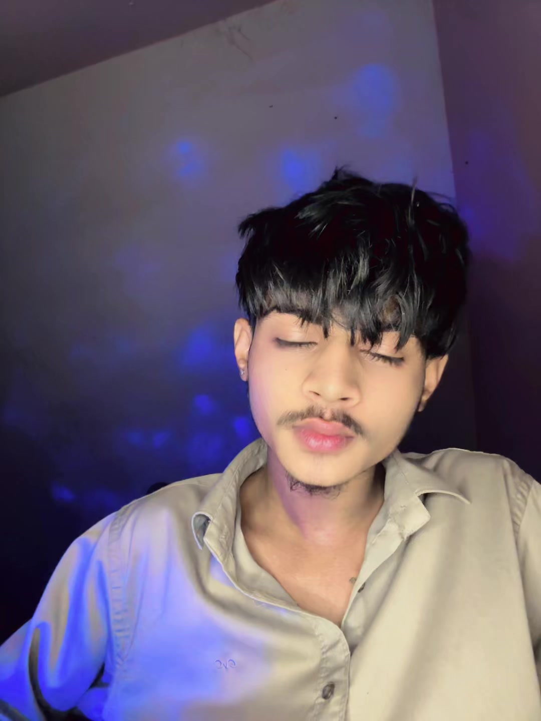 @Deepuuu 