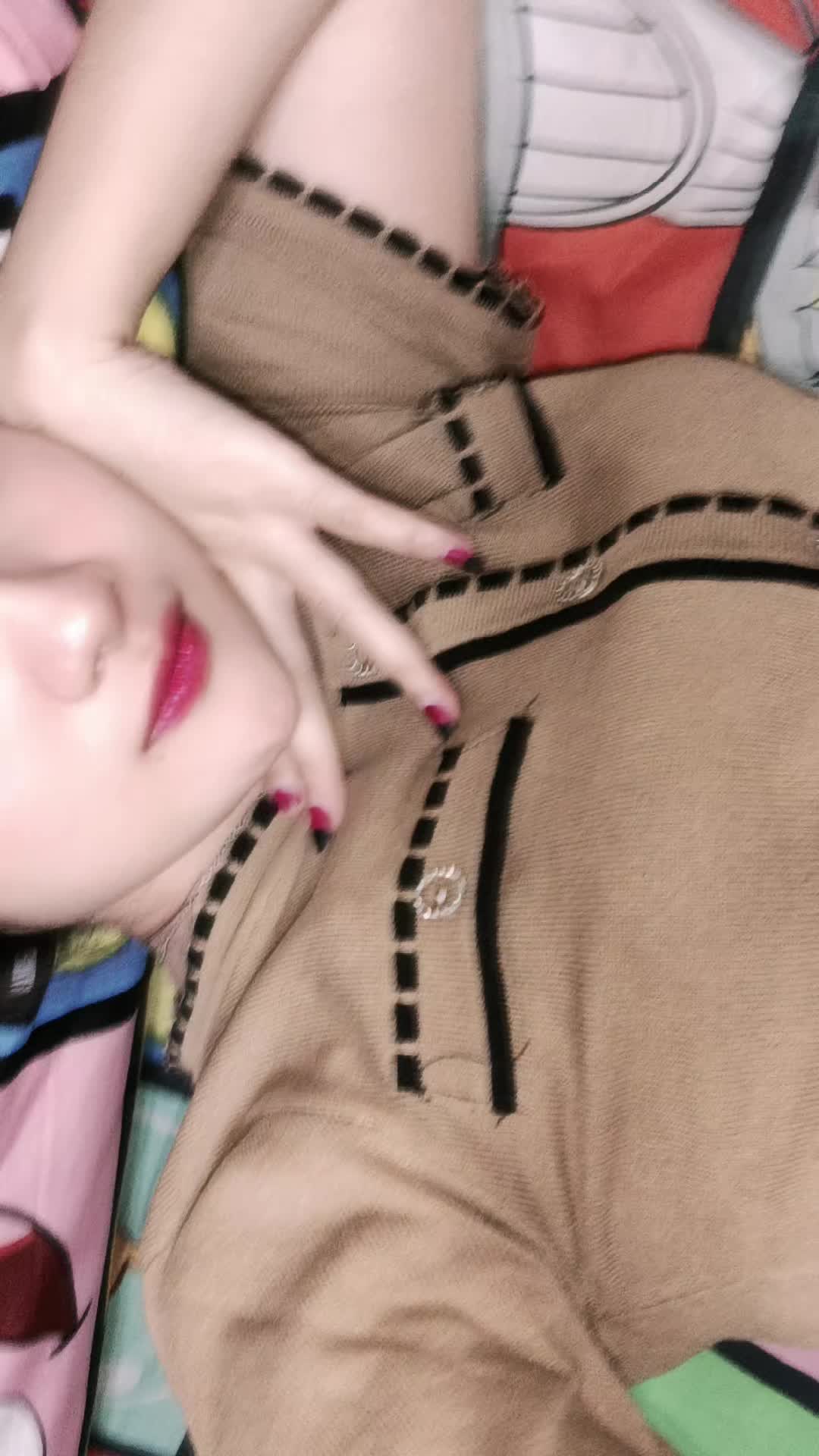 @Dari Kontak Anda