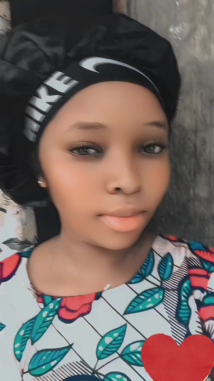 @EK MÈRE SOIN🇨🇩🖤