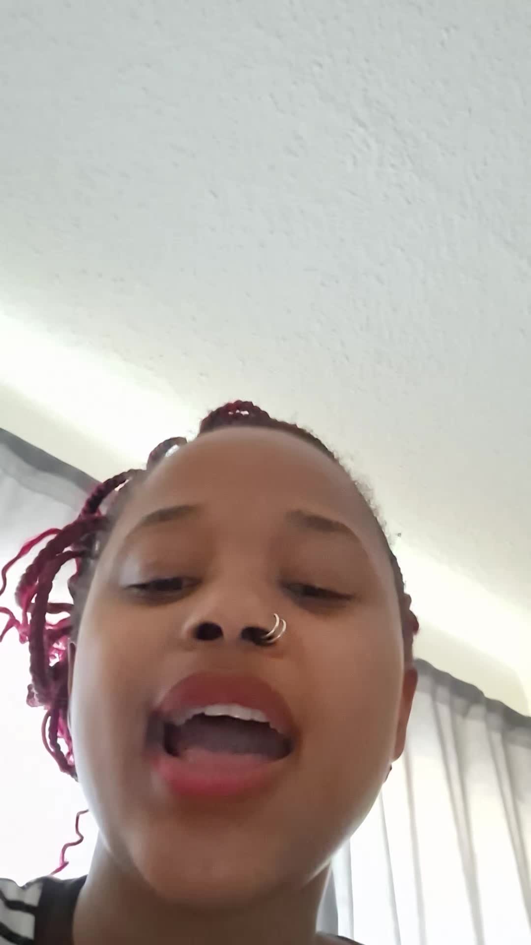 @👑