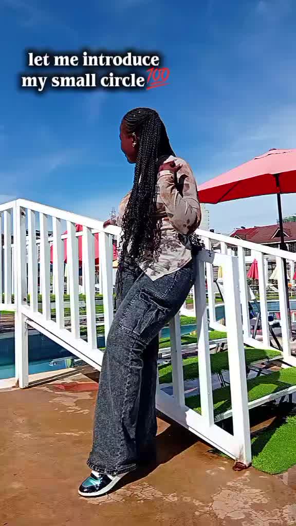 @itsyourgirlAmina