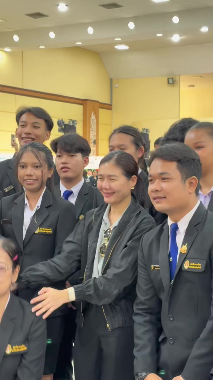 @นอ-คอ-ณอ🫶🏻🌐