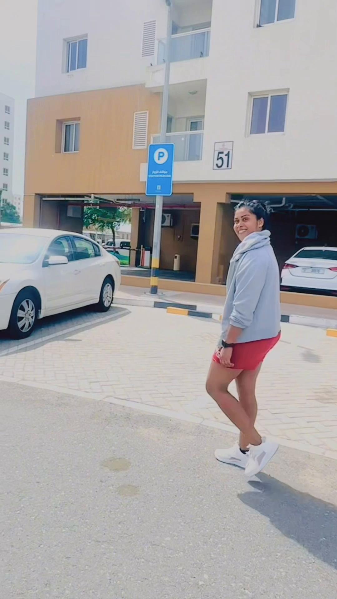 @Hiru_bestey 🎶__ 😍