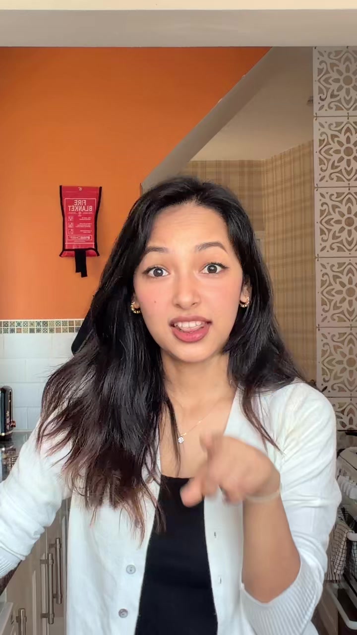 @Ranjana🖤
