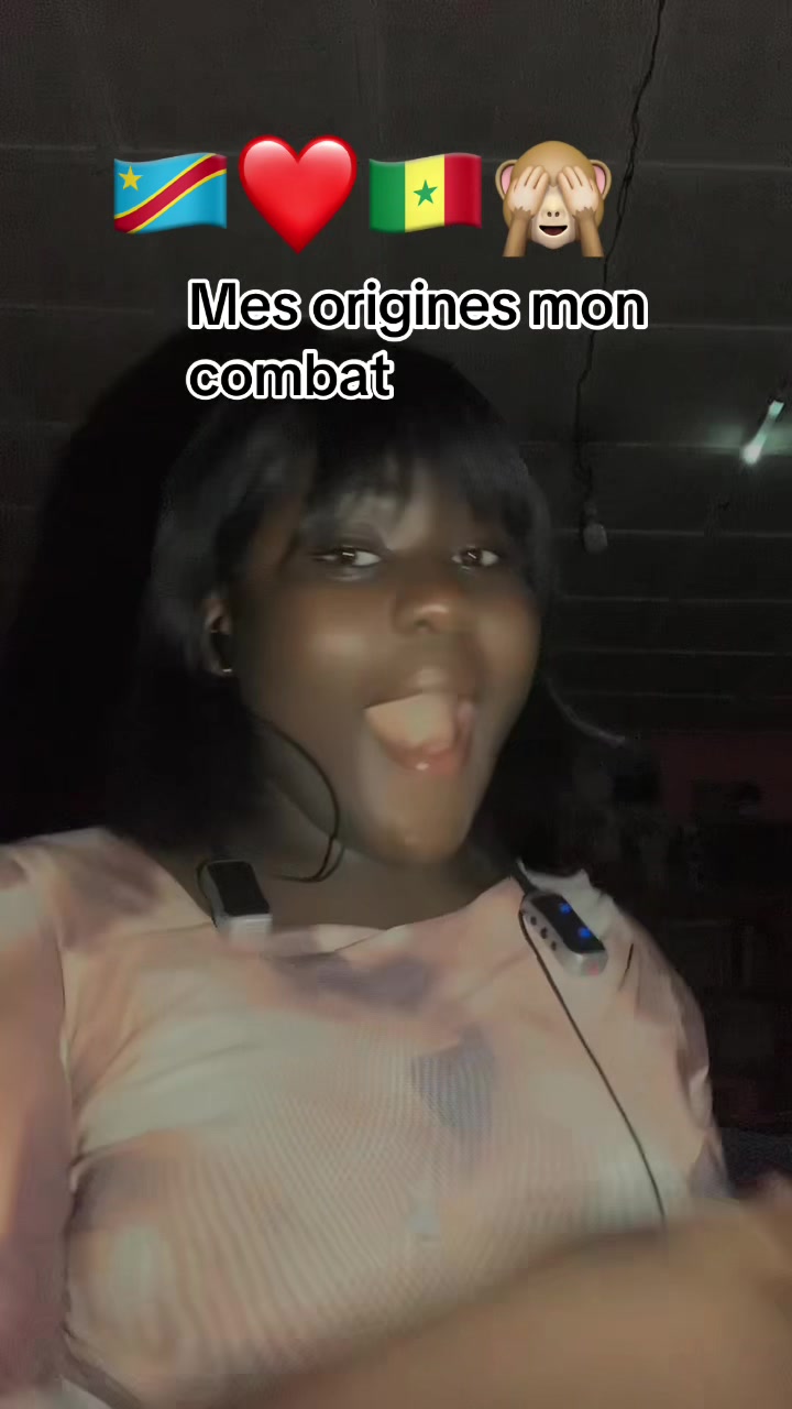 @LAREINE DE COMMENTAIRE🇨🇩🇸🇳