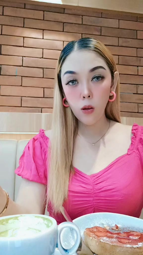 @incess Ayumi