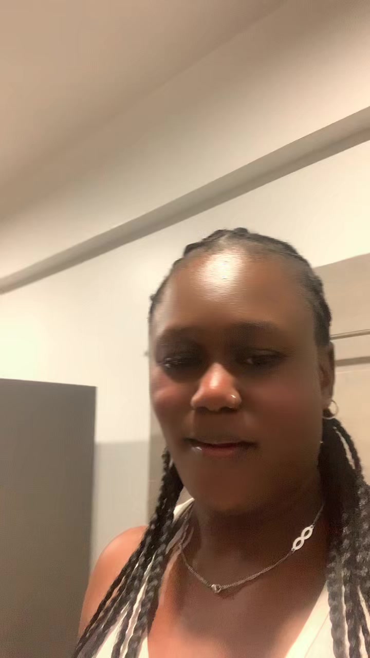 @Carine Ngoyi