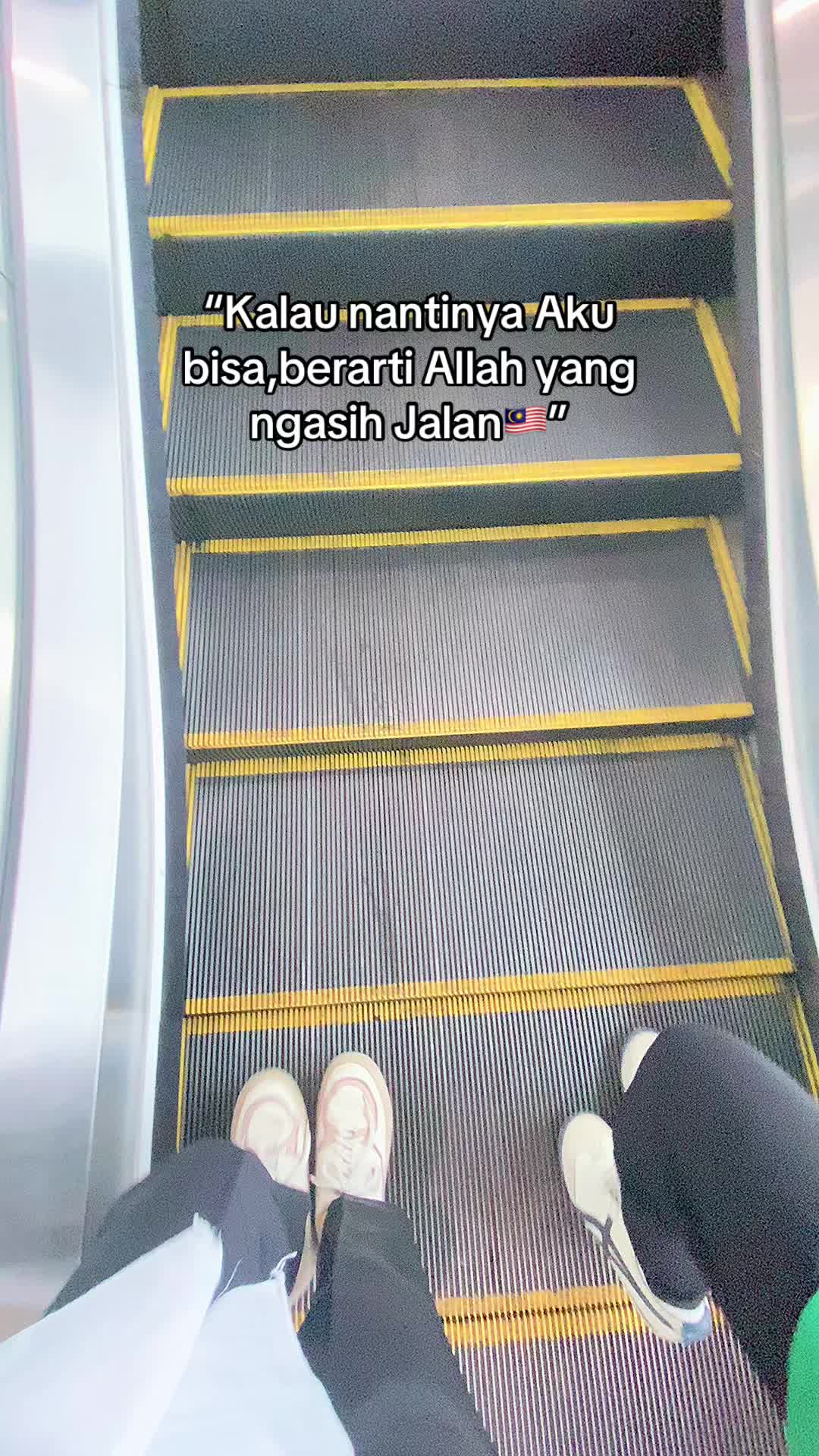 @destyputrii