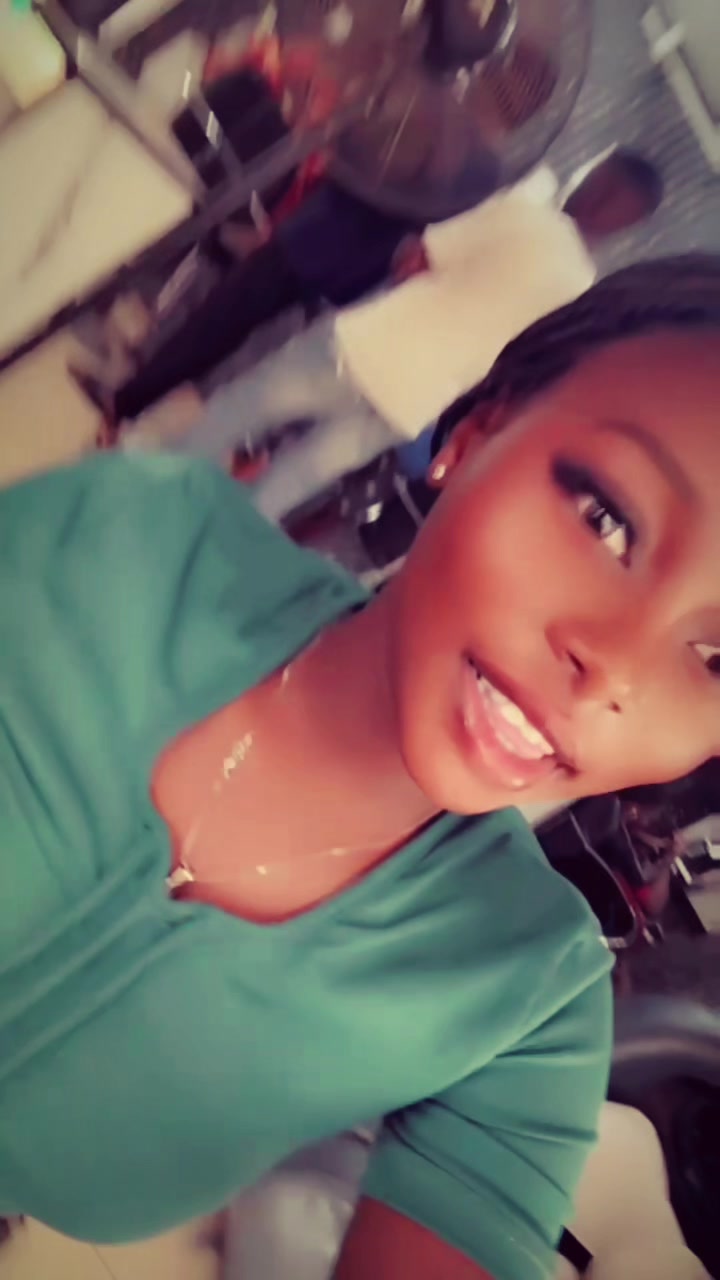 @Oyinxoxo💕