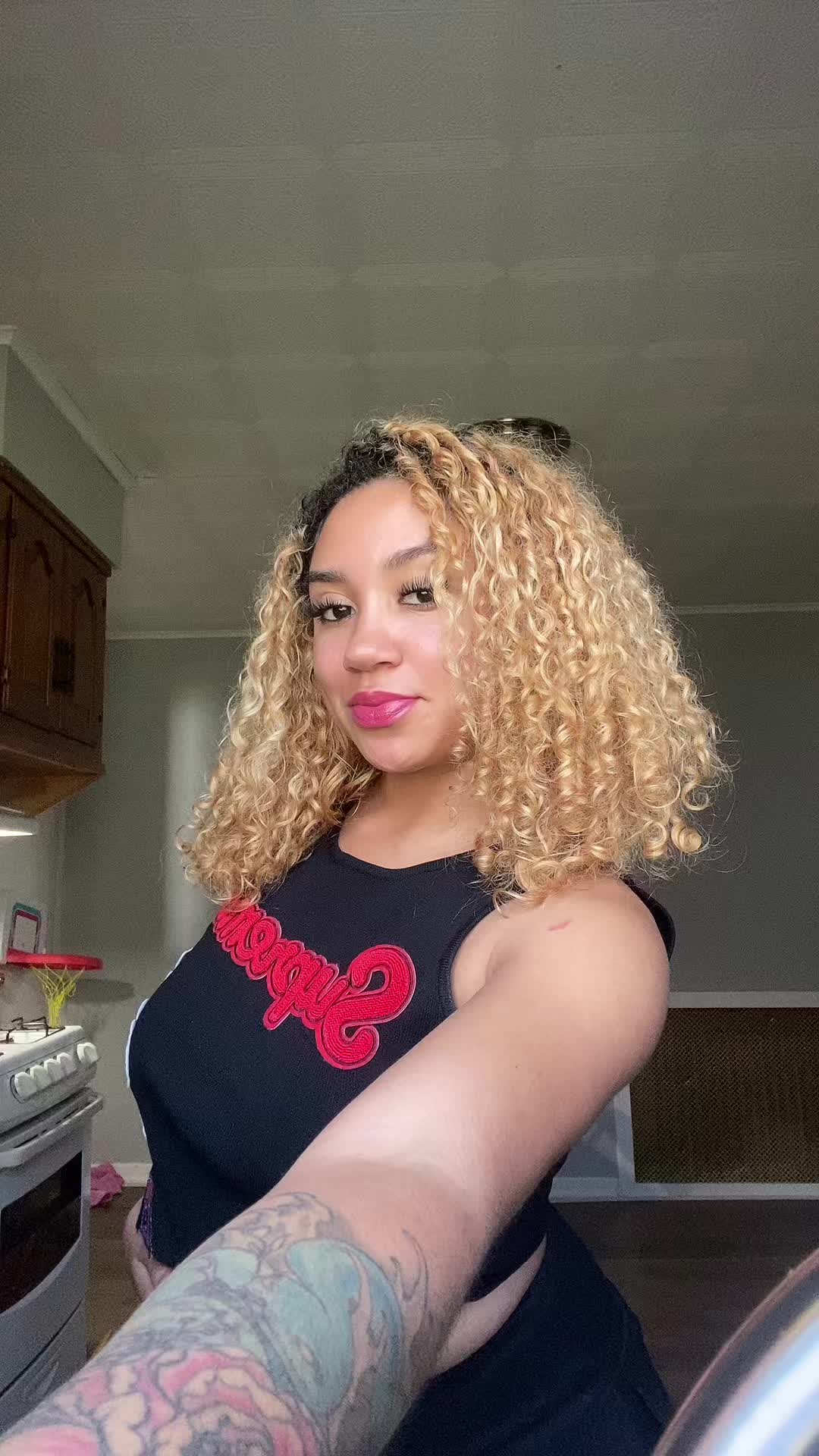 @julztheemuse