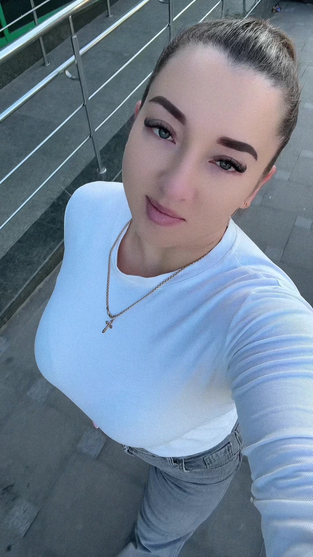 @Анжела😉