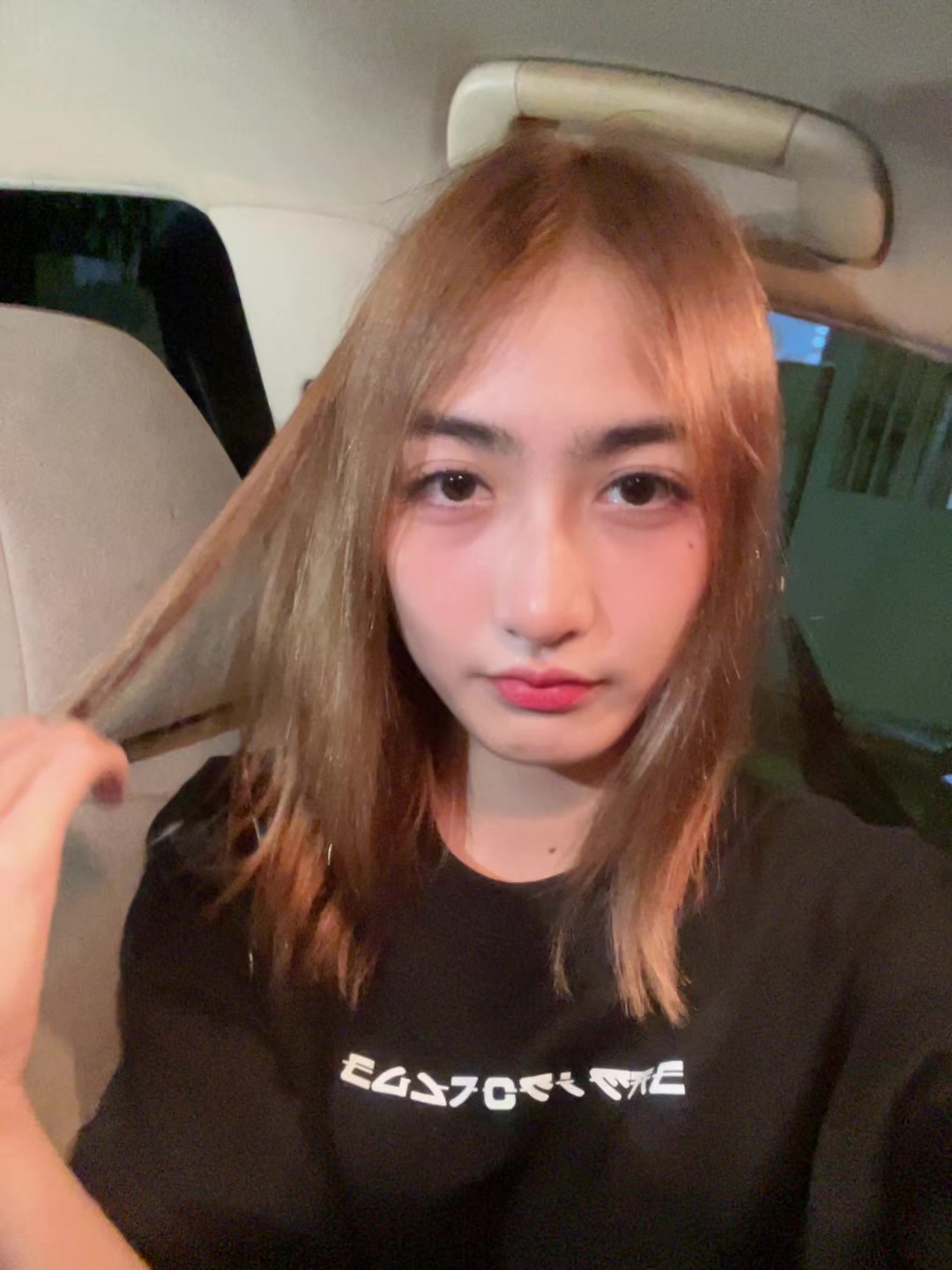 @Saung 🦋