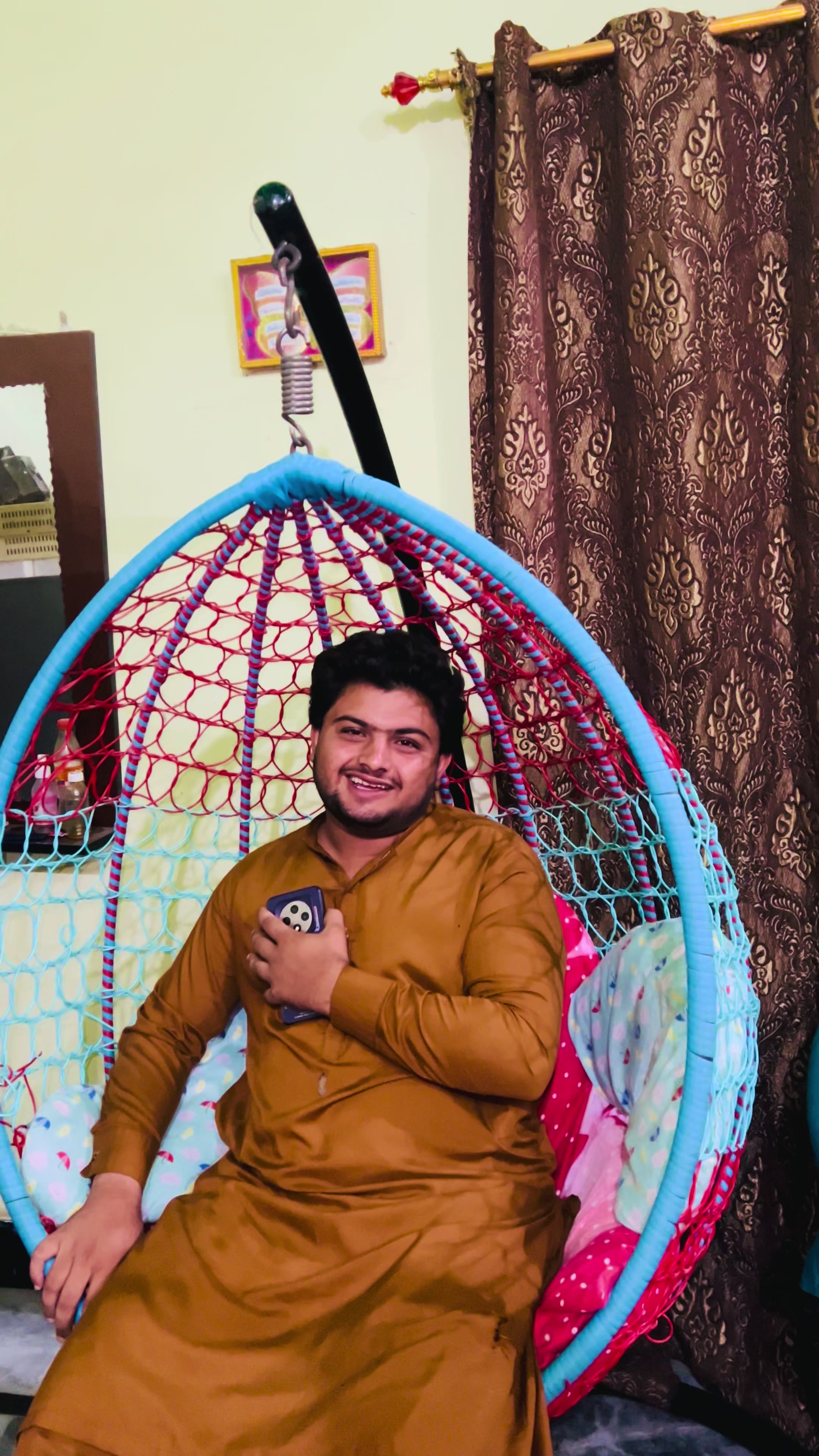 @comrade Sindhi 🚩🤨💫bananas