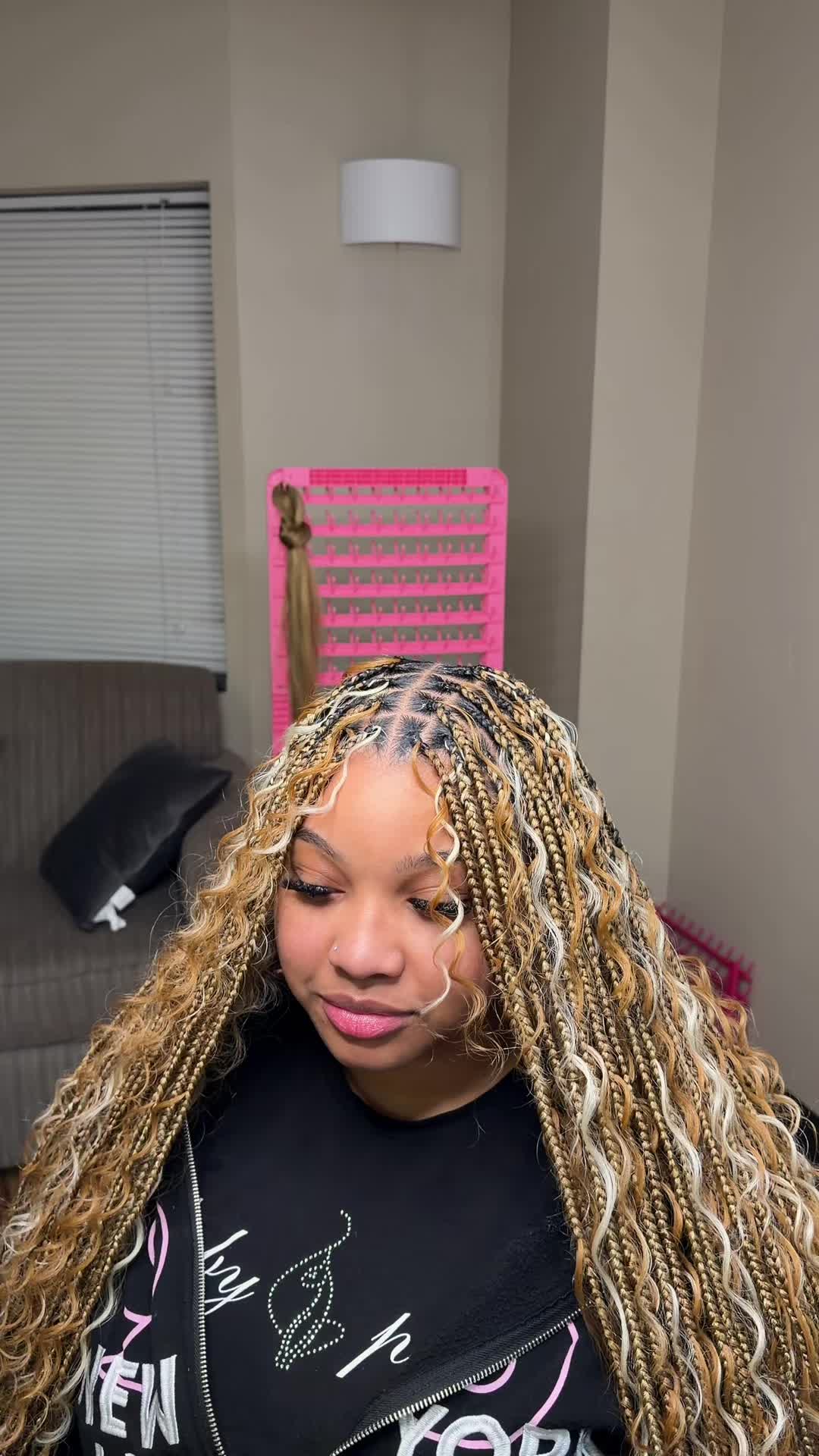 @Servicedbyjojo