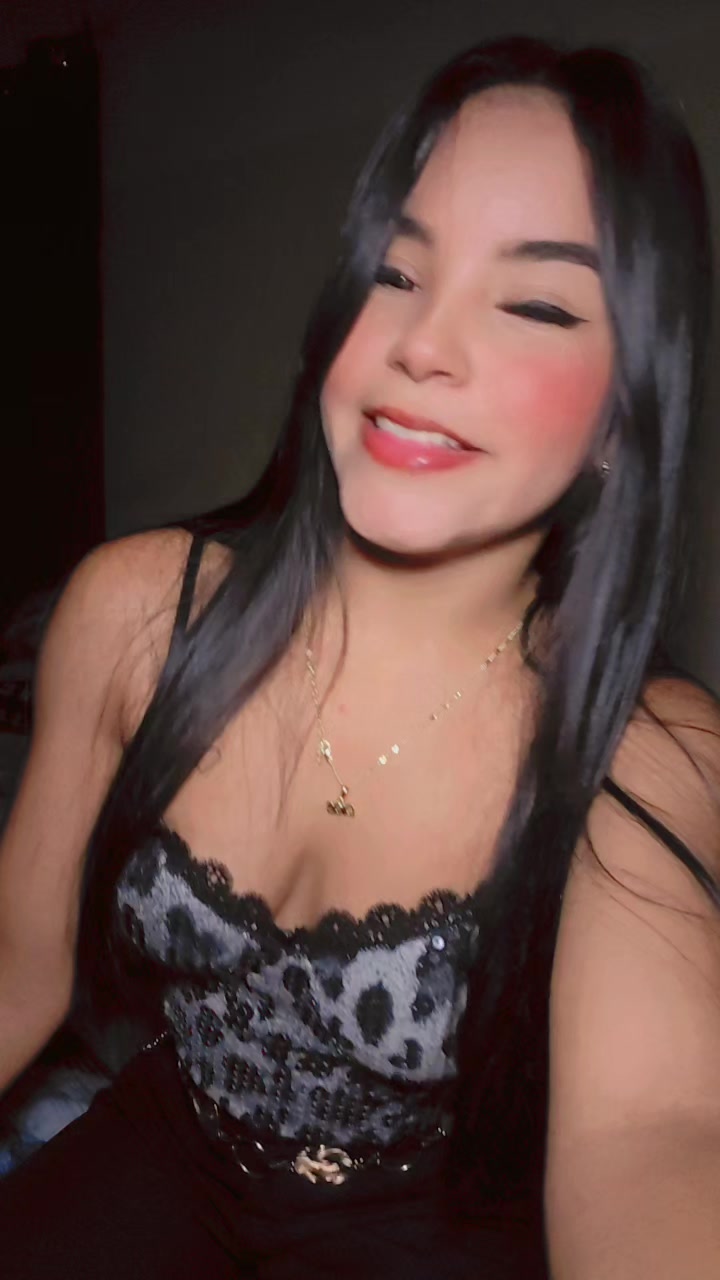 @Génesis Alexandra🩷✨️
