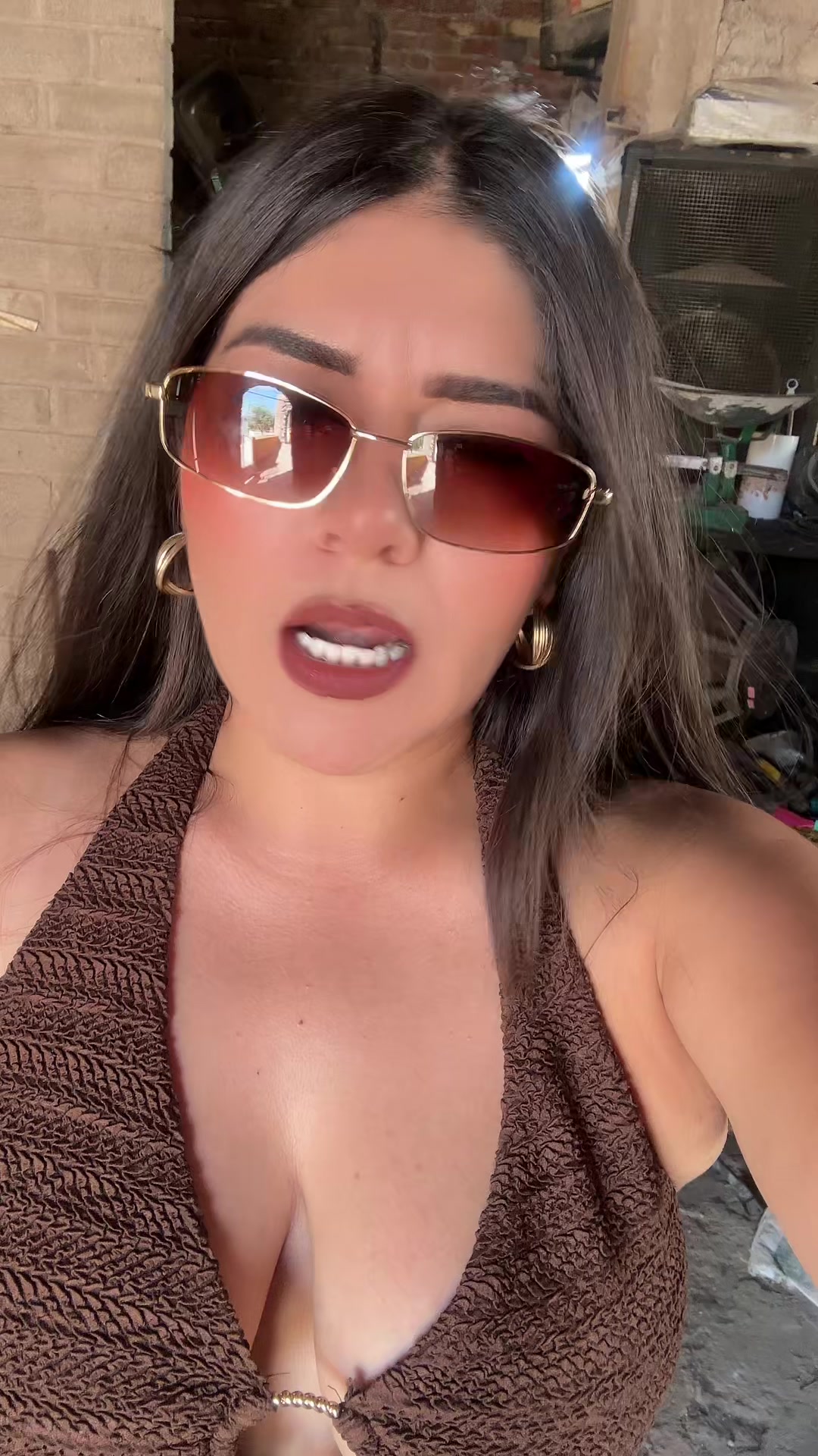@🦦