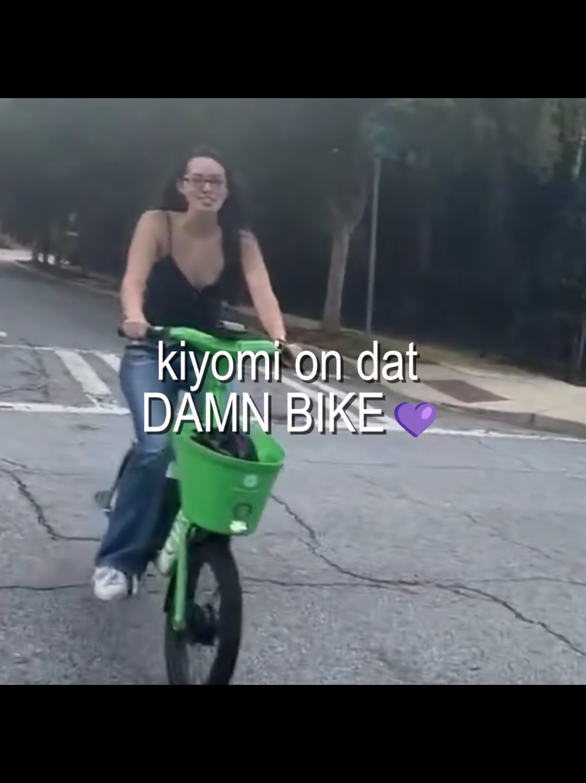 @Cydussy