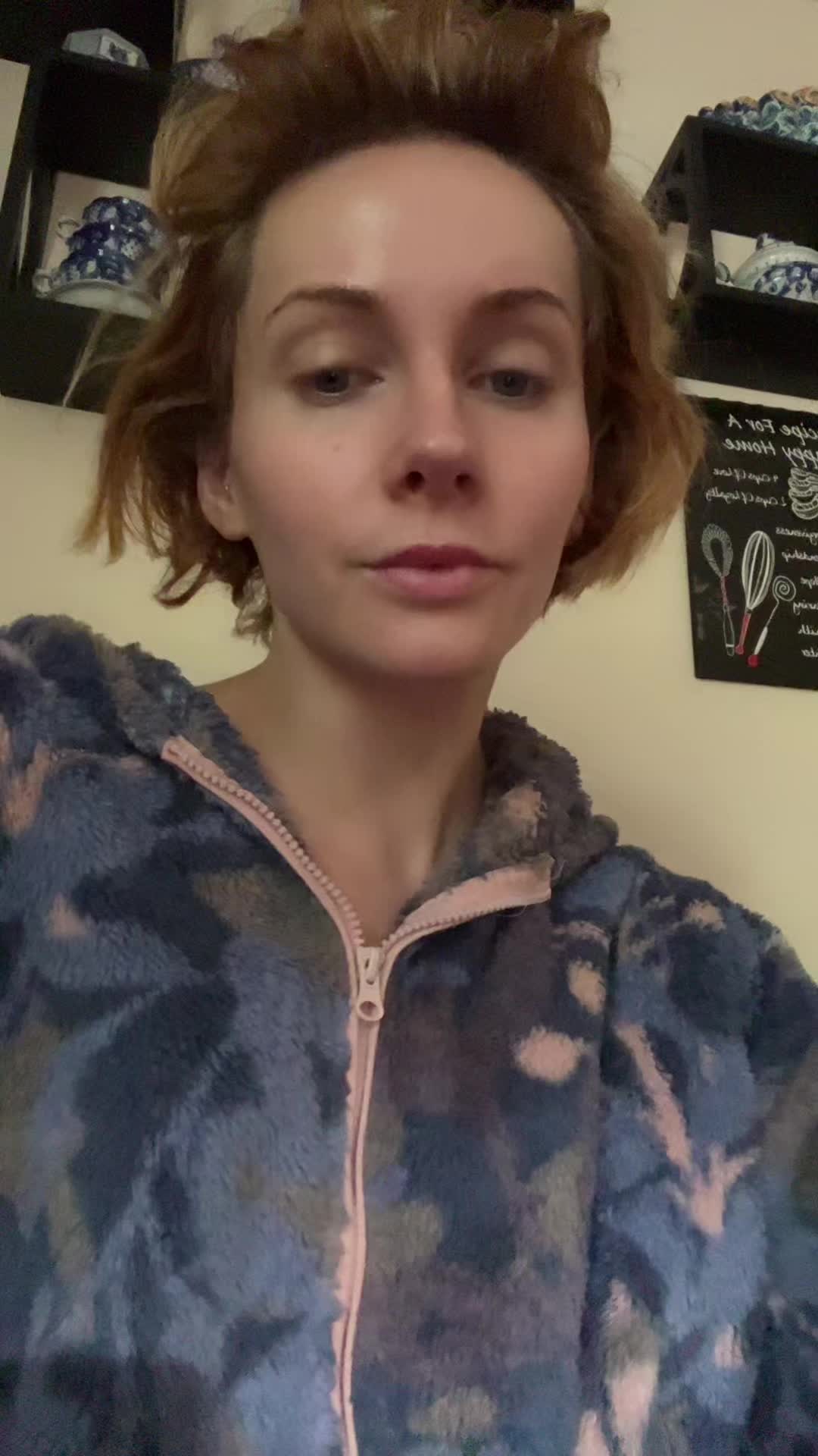 @GoldenPandaDreams