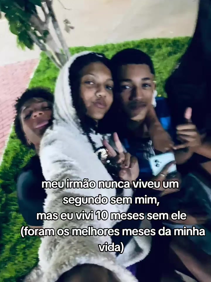 @Laura Silva 👾