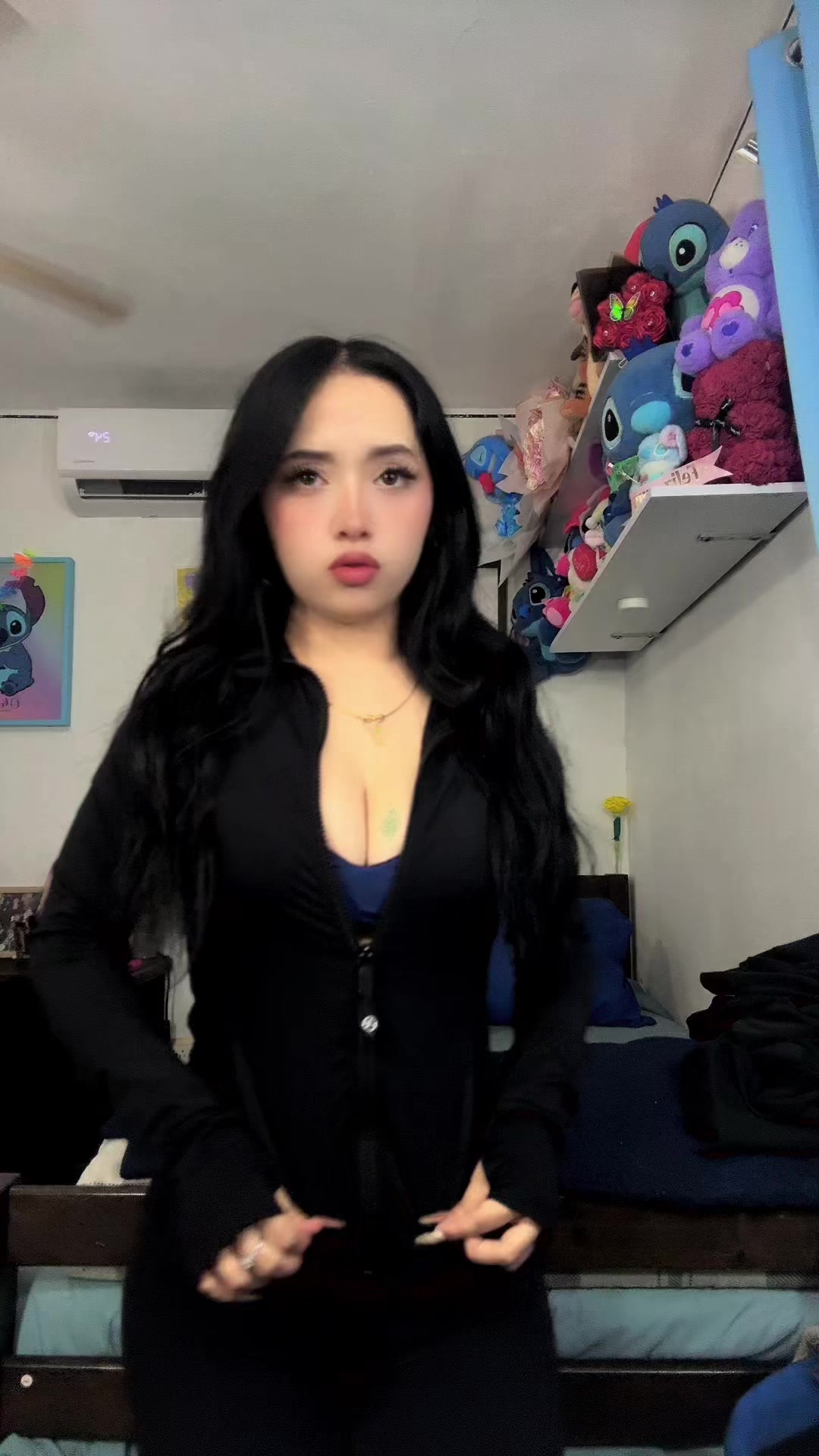 @ღM E L
