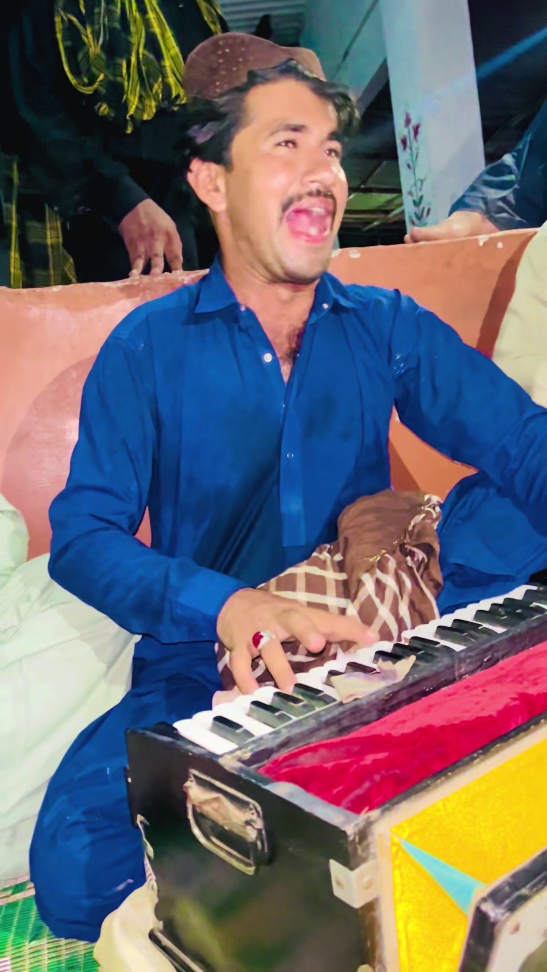 @𝐒𝐢𝐧𝐠𝐞𝐫𝑄𝑎𝑑𝑖𝑟𝐋ashari