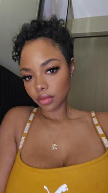 @chrissycandid
