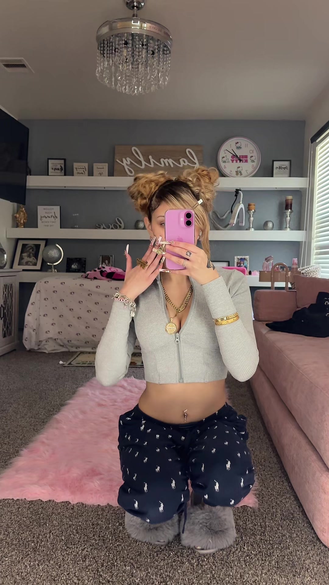 @Doll