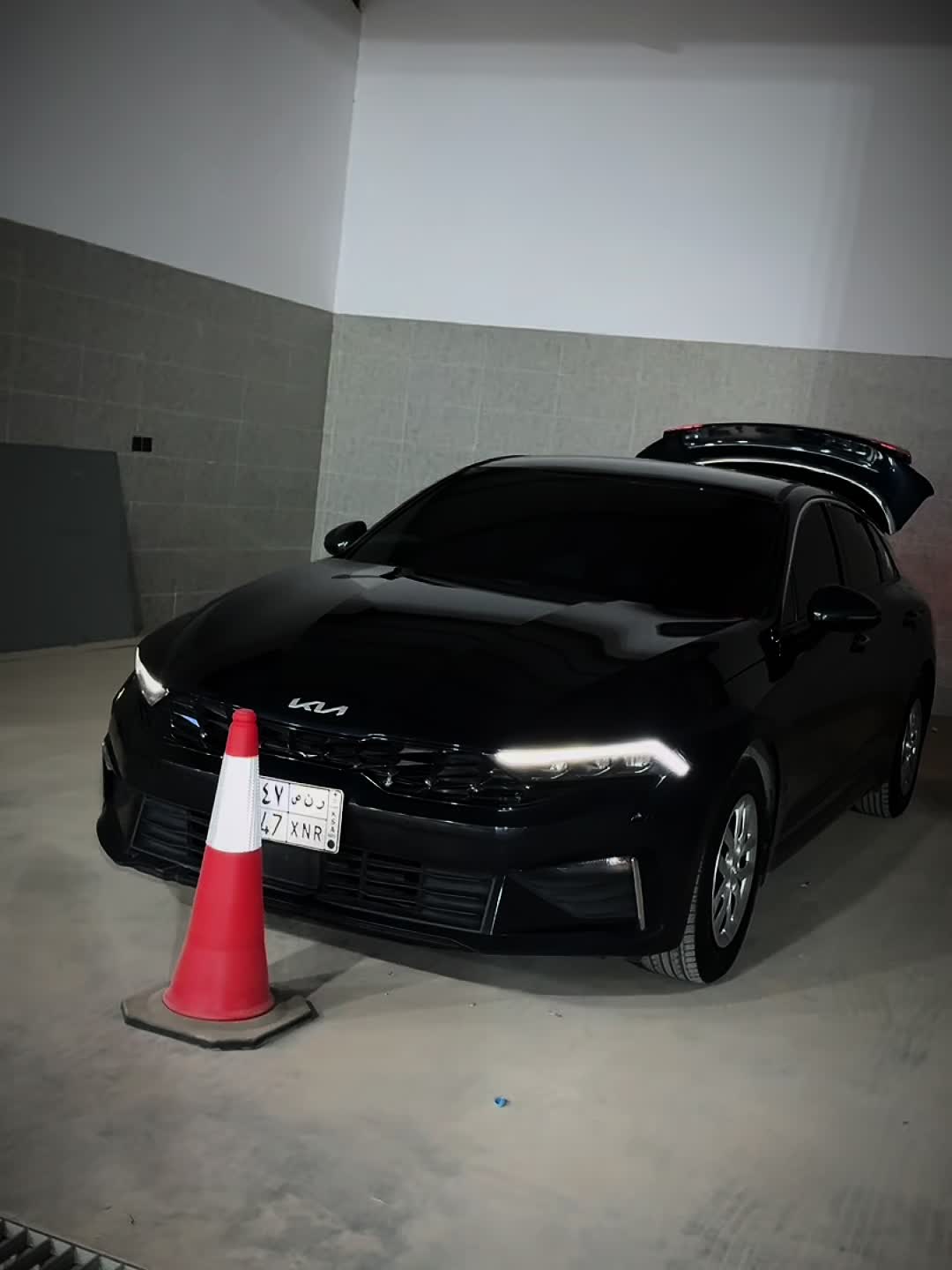 @Kw